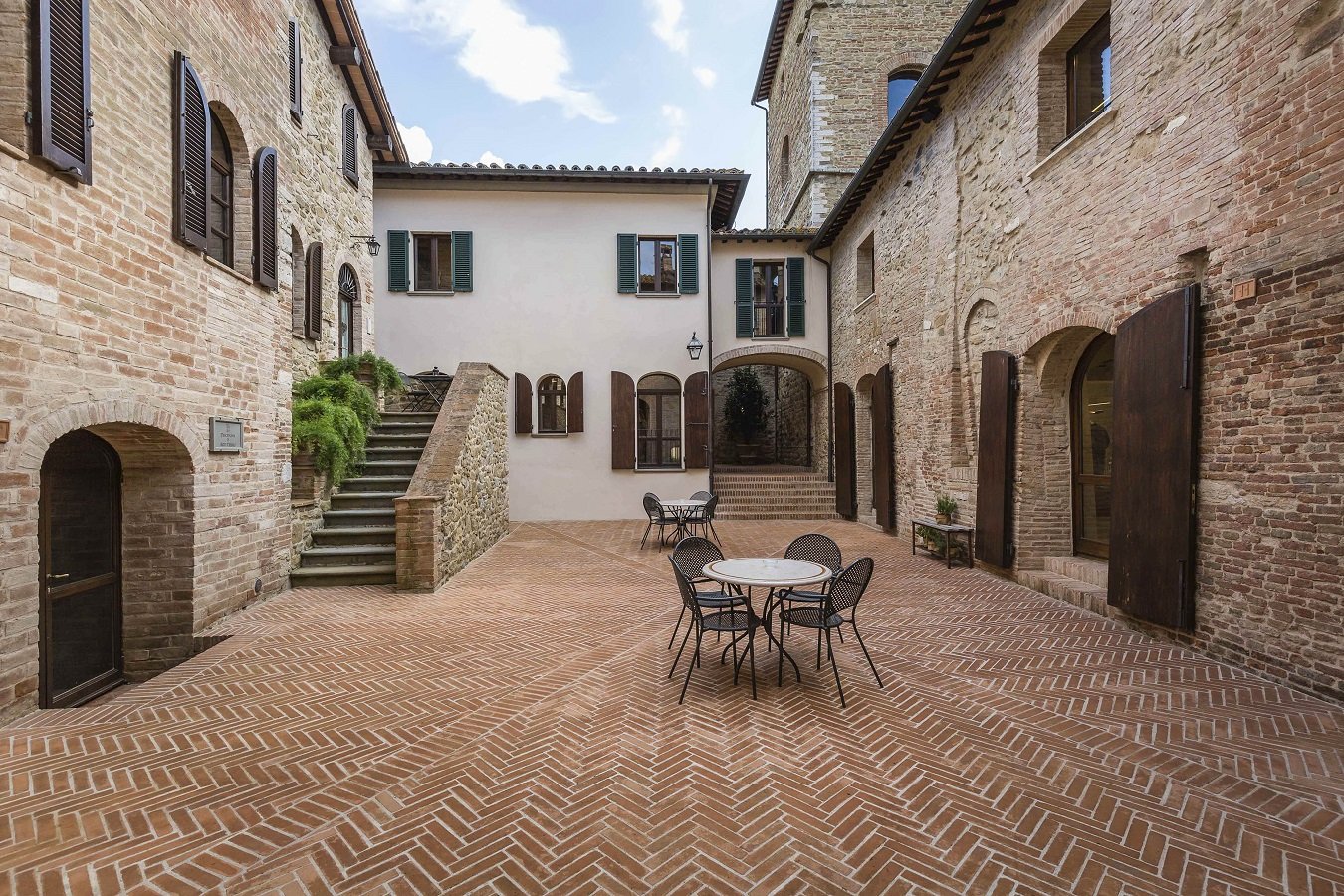 Solomeo, borgo
